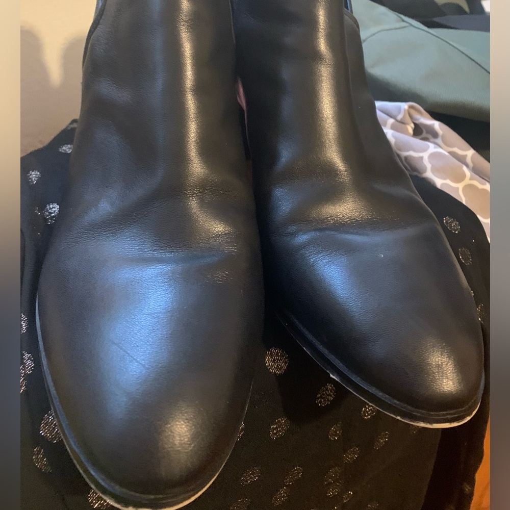 Michael Kors Britton ankle boots EUC - Picture 3 of 6